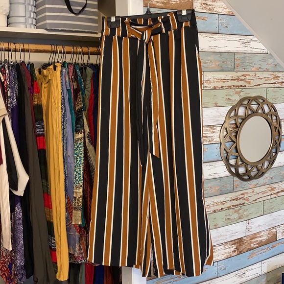 Angie Striped Culottes NWOT - Picture 2 of 9